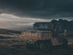 ODES DESERTCROSS 1000 ATV Cargo Box with 160L Capacity, Weatherproof Sealing, and Quick-Release Fasteners